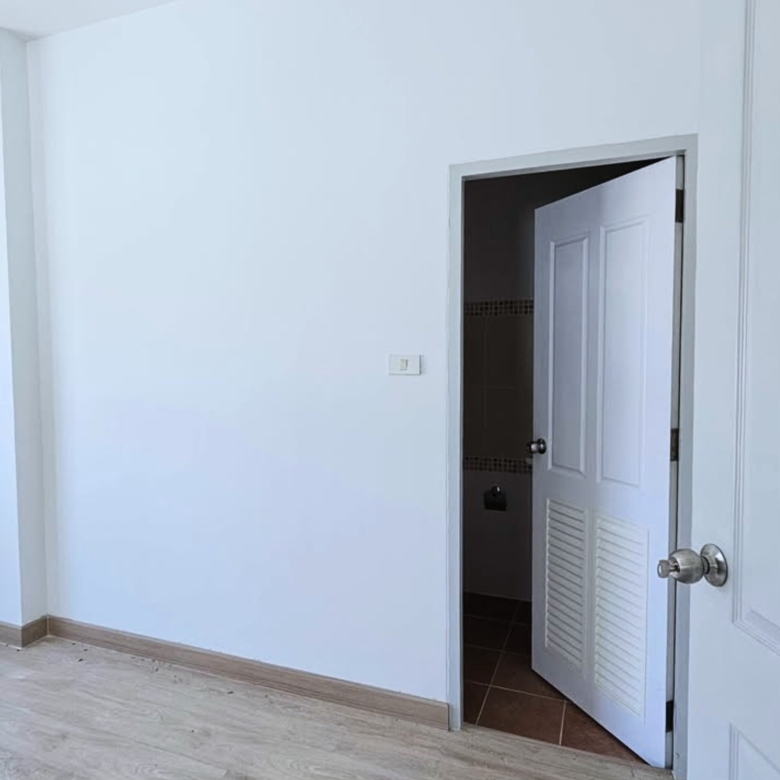 780
